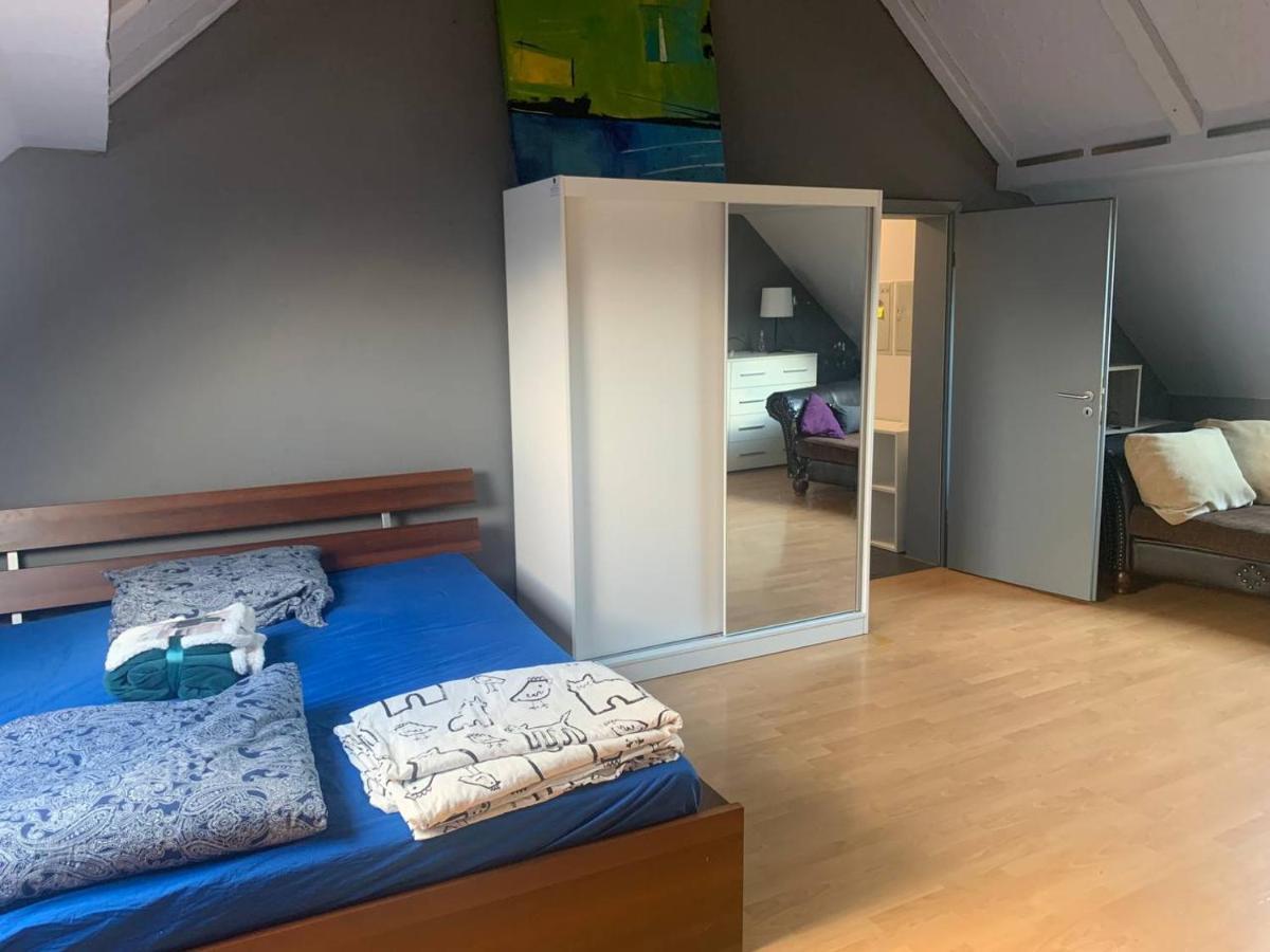Apartment 2 Messe *